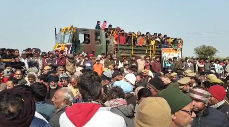 One-year-old son lit funeral pyre of his father Rinkhil sacrificed in Doda