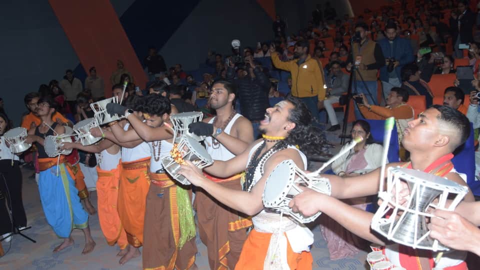 Amar Ujala Jyotish Mahakumbh 2026 In Dehradun CM Dhami inaugurated Huge Crowd Photos