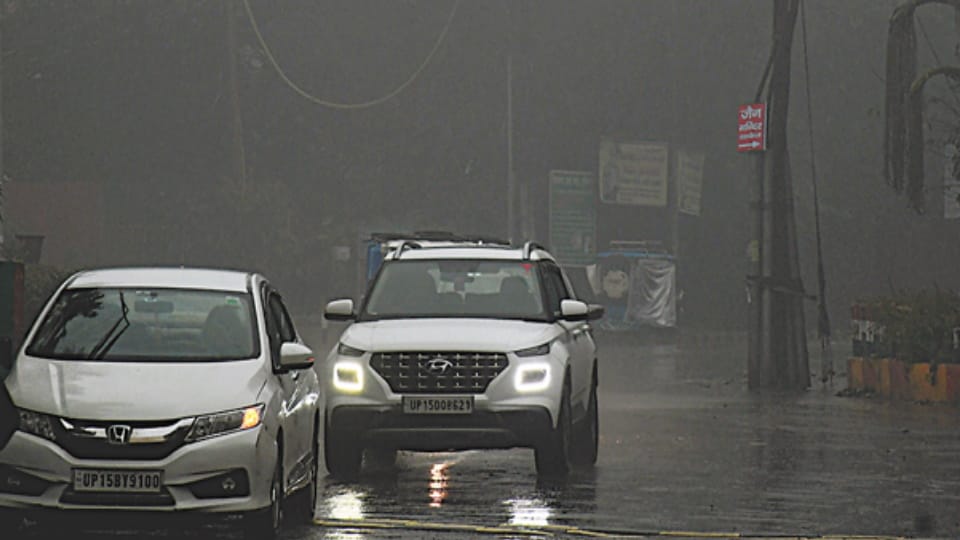 Meerut Weather Update:Cold Wave Intensifies with Strong Winds, Shivering Cold Grips the Region
