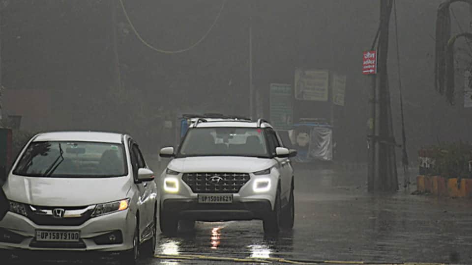 West UP Weather: Temperature Drops After Light Rain, Weather Turns Pleasant in Western UP