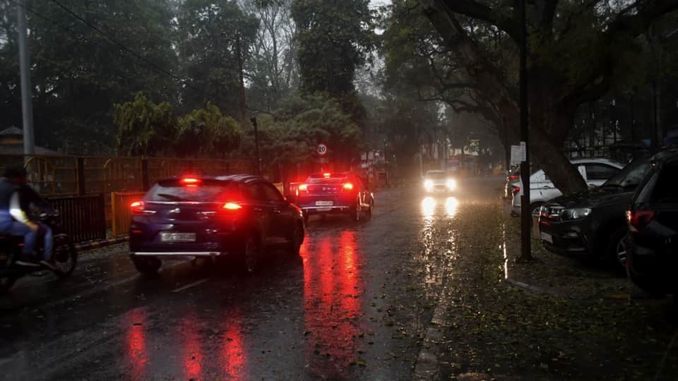 UP: Rain changes the weather pattern, cold wave grips Moradabad division