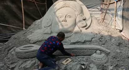 vasant panchami bhagalpur coal ash saraswati artwork international sand artist madhurendra kumar