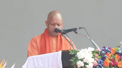 UP: CM Yogi attacks Akhilesh without naming him, says those who woke up at 12 o'clock were not concerned about