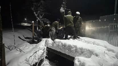 Indian Army Rescues Critically Ill New Mother from Snowbound Lolab