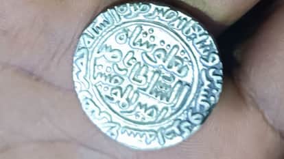 Silver coins were found during the draining of the pond in budaun
