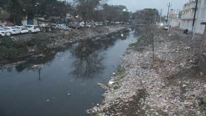 Death after falling into the drain: Yuvraj Mehta in Noida, Sunny in Meerut..., Sunny kept shouting for help