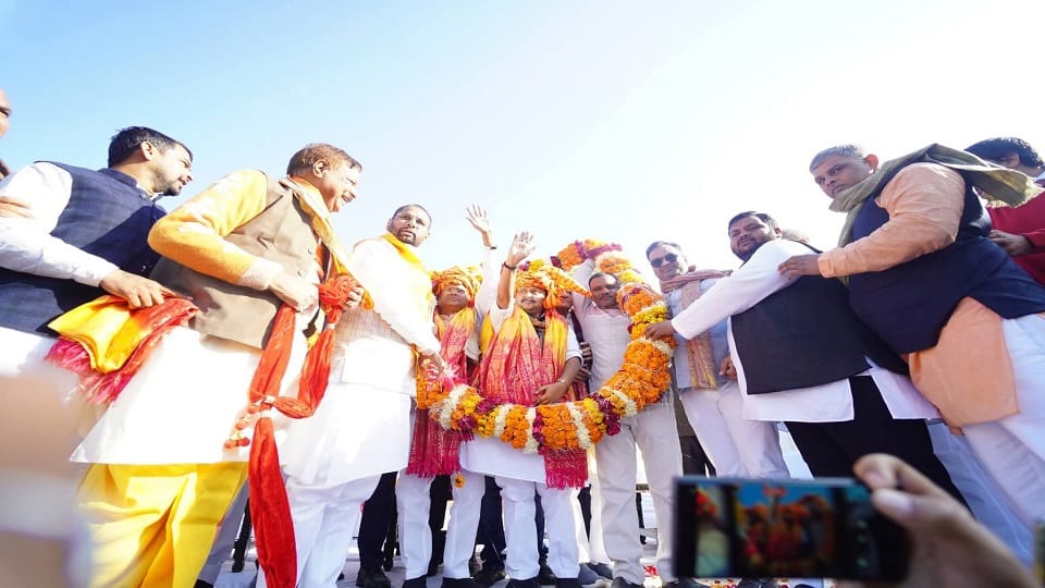 BJP National President Nitin Naveen said in mathura that BJP will win again in up in 2027