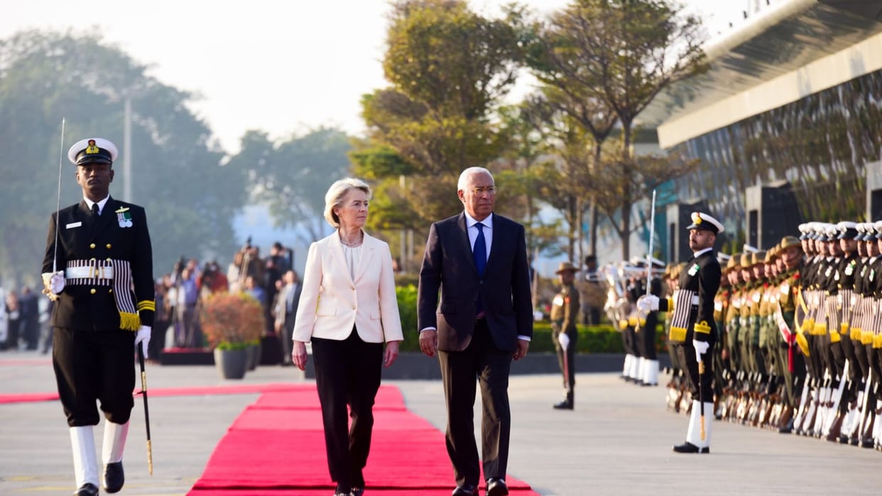 Republic Day chief guests Antonio Luis and Ursula Leyen arrive India welcomed with guard of honour