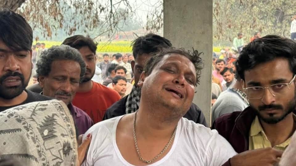 Businessman son kidnapped and murder In Chitrakoot father wept uncontrollably upon seeing his son body