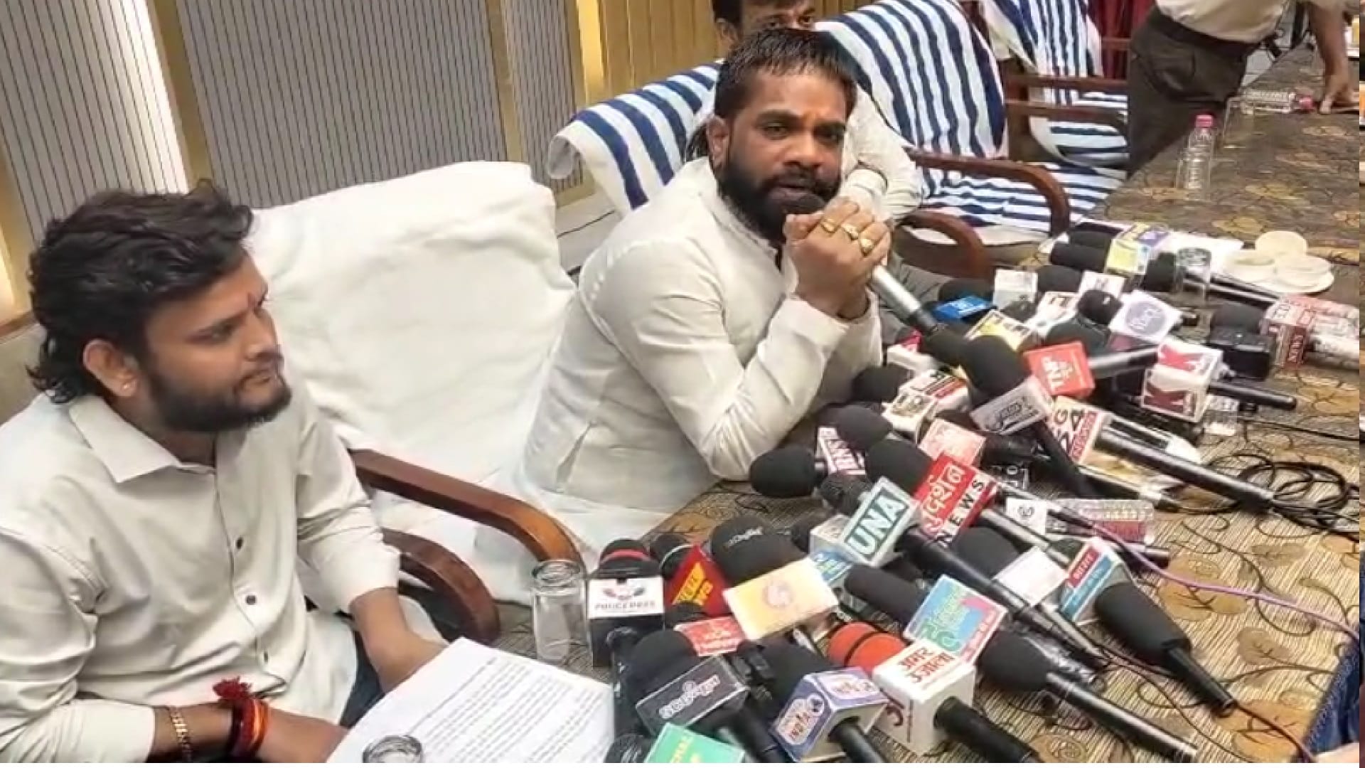 समाजसेवक बसंत अग्रवाल