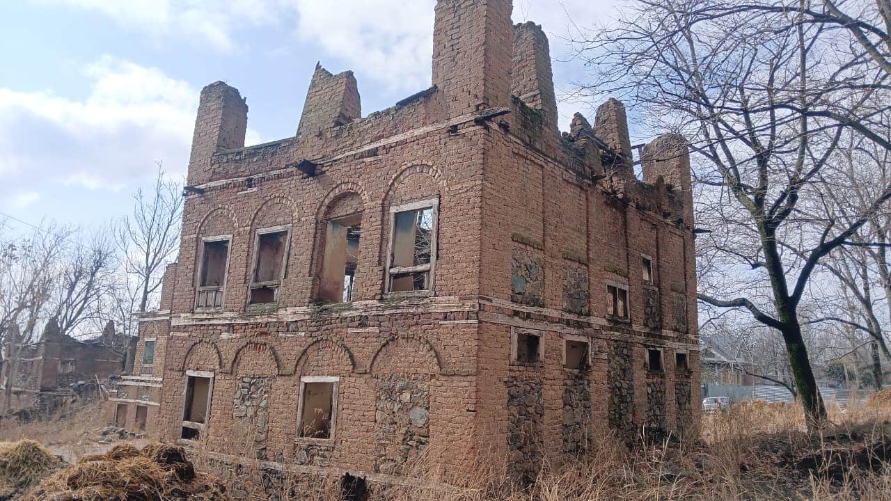 On January 25, 1998, 23 Kashmiri Pandits were killed by terrorists in Ganderbal.