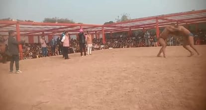 Kanpur Wrestling match in Meharban Singh Purwa Deputy CM Brajesh Pathak himself entered the arena