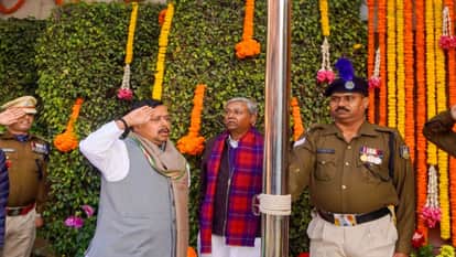 BJP President Nitin Nabin hoisted flag at delhi bjp headquarter Greet on Republic Day 2026 the occasion