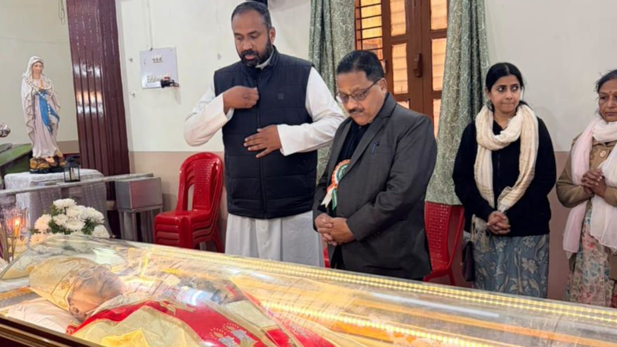 Rajya Sabha MP Dr RMD Agarwal pays tribute to former Bishop Father Dominic Kokkat