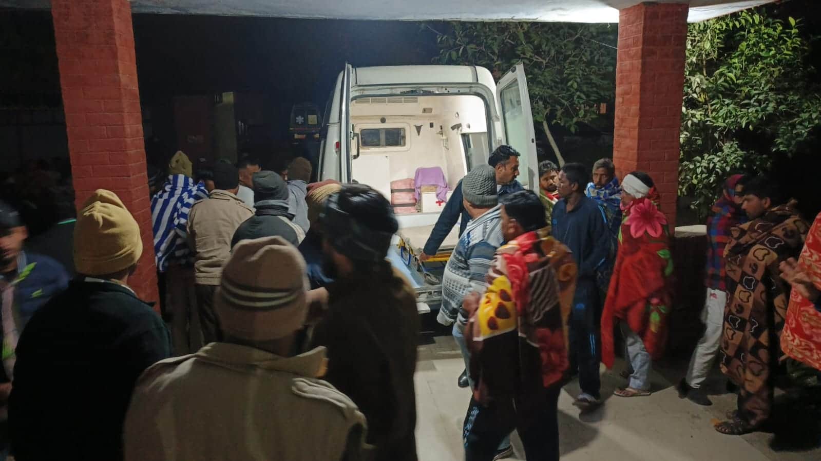 Car collides with tractor trolley in Hisar three dead six injured in hisar