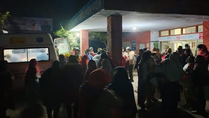 Hisar: Car collides with tractor trolley parked on the road, three people in the car die on the spot.