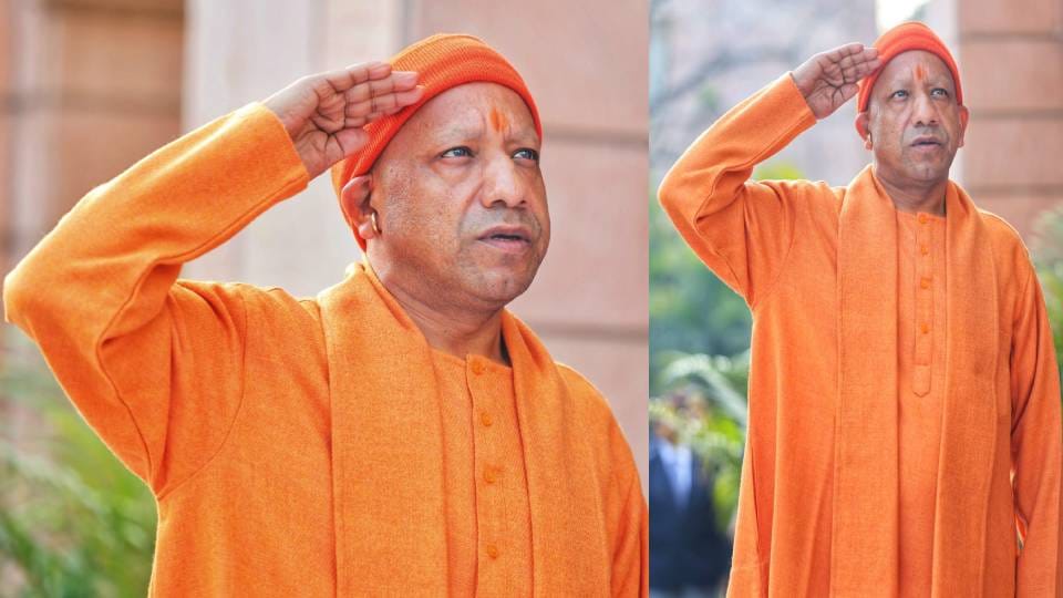 Cm  Yogi hoists tricolour in Lucknow salutes it 77th Republic Day celebrated with great pomp