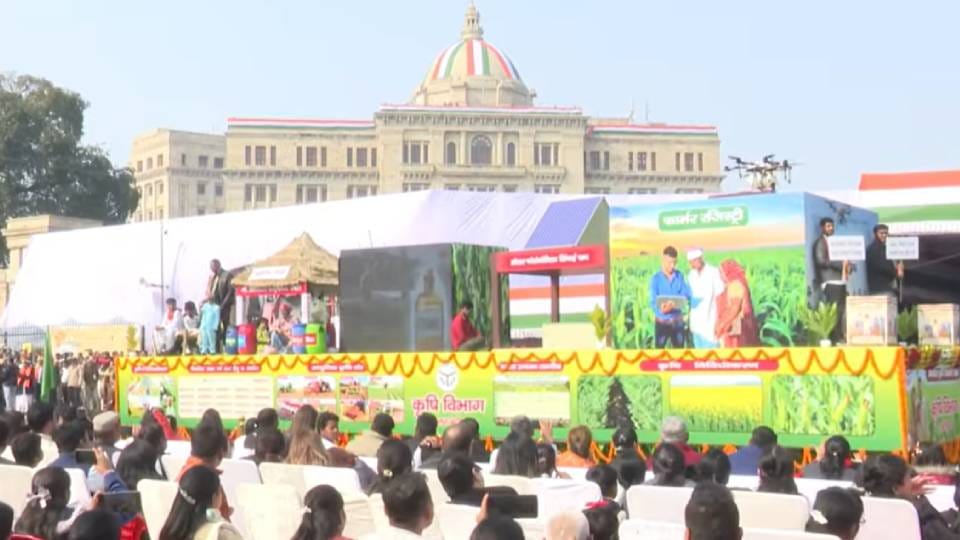 Republic Day grand parade was held in Lucknow tableaux showcased changing face of UP see pictures