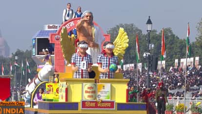 Republic Day Tableau Highlights NEP 2020, PM SHRI Schools as Pillars of Viksit Bharat 2047