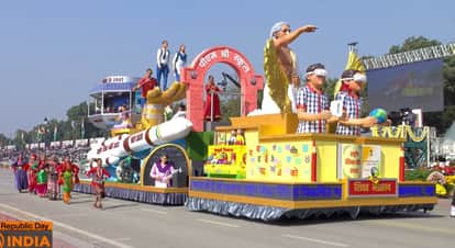 Republic Day Tableau Highlights NEP 2020, PM SHRI Schools as Pillars of Viksit Bharat 2047