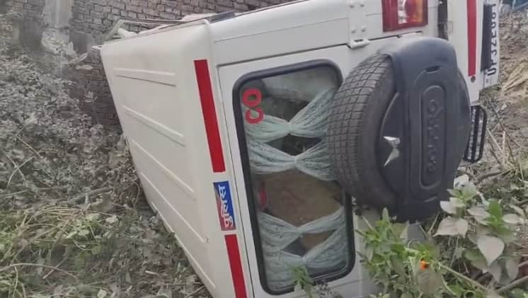 police vehicle overturned in Sonbhadra woman dead CO gunner and three others injured