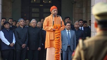 Cm  Yogi hoists tricolour in Lucknow salutes it 77th Republic Day celebrated with great pomp