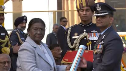 Republic Day Parade 2026 President Droupadi Murmu confers Ashoka Chakra to space hero Shubhanshu Shukla