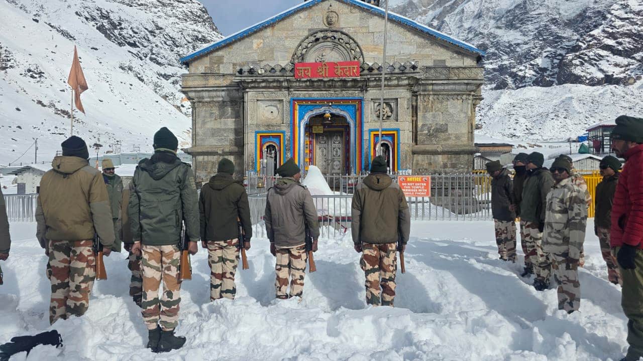 Republic Day 2026 Celebration In Uttarakhand from Kedarnath to Haridwar see the pictures