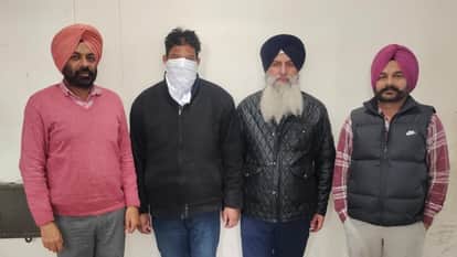 Head Constable Khanna arrested for accepting bribe of Rs. 5.20 lakh