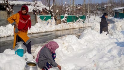 released forecast in North India also UP update with snow cover in Kashmir and red alert Delhi