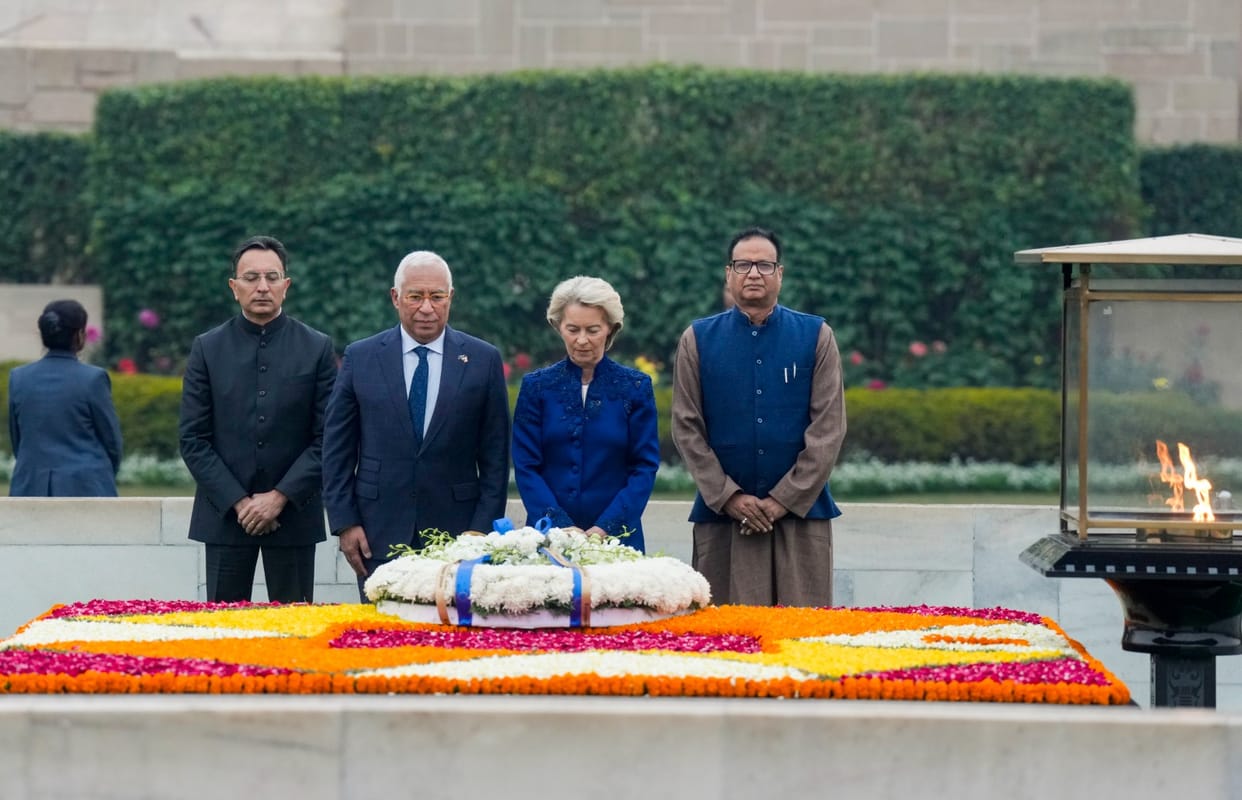EU President Luis Costa and European Commission President Leyen reached Rajghat, paid tribute to Bapu