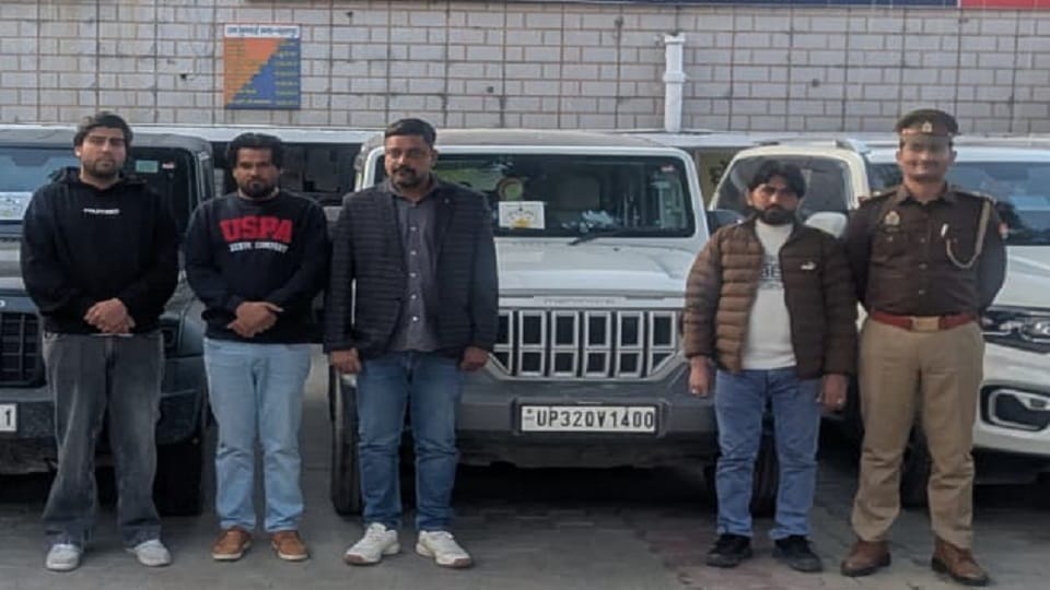 Meerut: Anjali Arora, who became famous with raw almonds, sent boyfriend Akash to jail