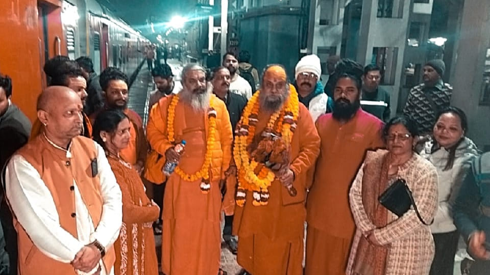 Kanpur: International spokesperson of Juna Akhara arrives in Kanpur, will inspect Anandeshwar Corridor