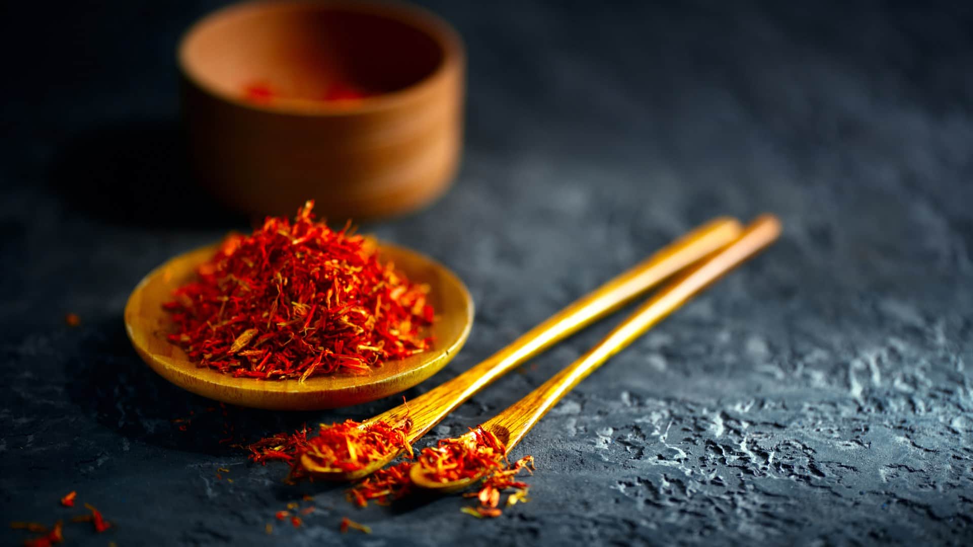 Lal Kitab Kesar Upay saffron remedies for success in life in hindi