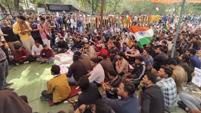 Indore News MPPSC candidates end four-day protest after High Court intervention