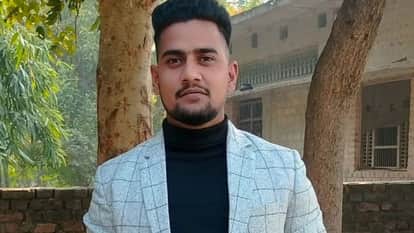 young man dead body found hanging from tree in ballia