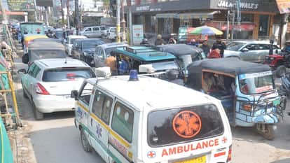 Ramghat Road jammed due to Road construction and uncontrolled traffic