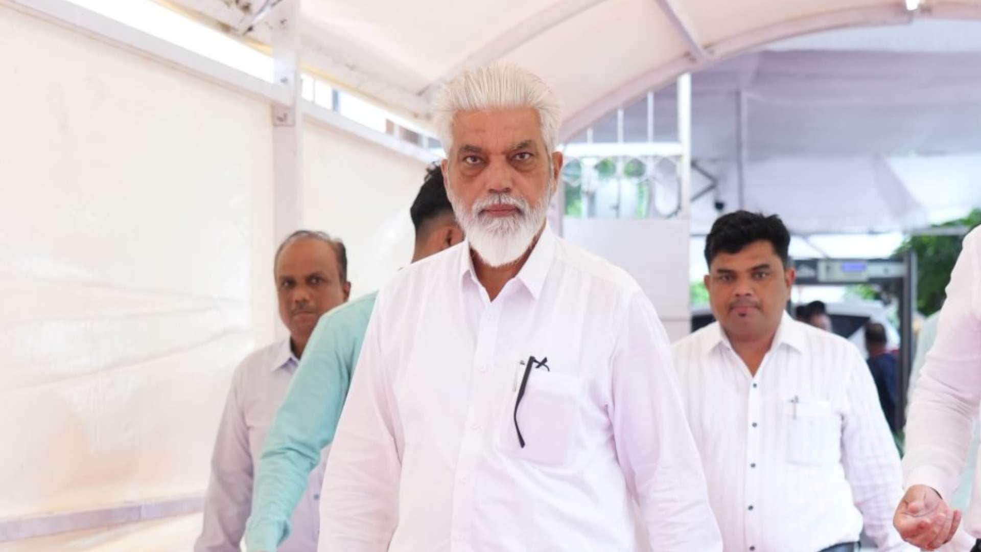 दादाजी भुसे, महाराष्ट्र स्कूल शिक्षा विभाग मंत्री