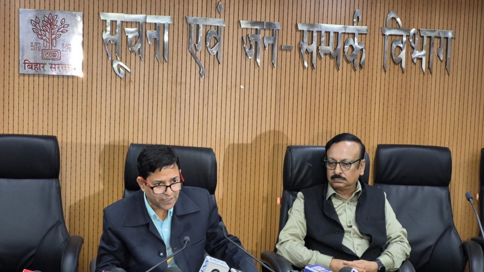 आपदा प्रबंधन विभाग के संयुक्त सचिव मोहम्मद नदीमुल गफ्फार सिद्दीकी