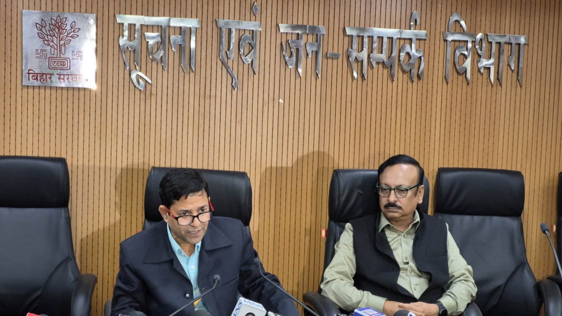 आपदा प्रबंधन विभाग के संयुक्त सचिव मोहम्मद नदीमुल गफ्फार सिद्दीकी