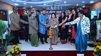 Bihar News : Foundation day of Akshat Seva Sadan medical camp for women's health yarpur gardanibag patna bihar