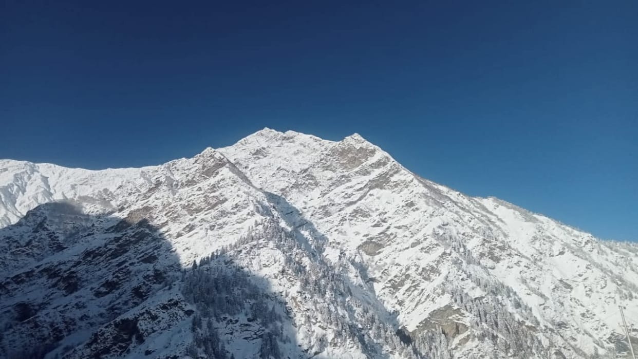 Himachal Weather: Light snowfall on peaks including Rohtang, know imd forecast for a week