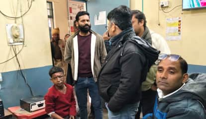 Kannauj Acid thrown on an innocent boy who went to collect scrap his face was rubbed against a pile of garbage