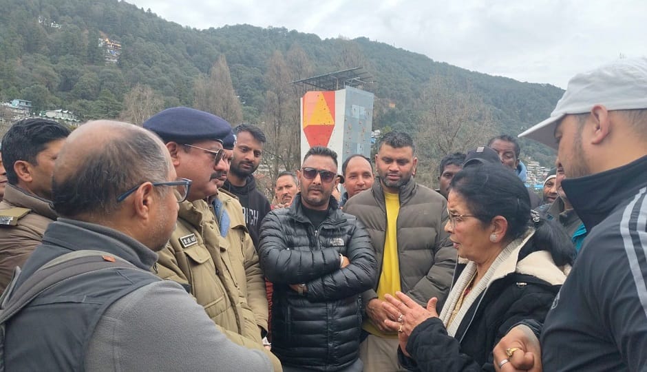 Controversy over cricket competition at Mallital ground, municipality and sports department face to face