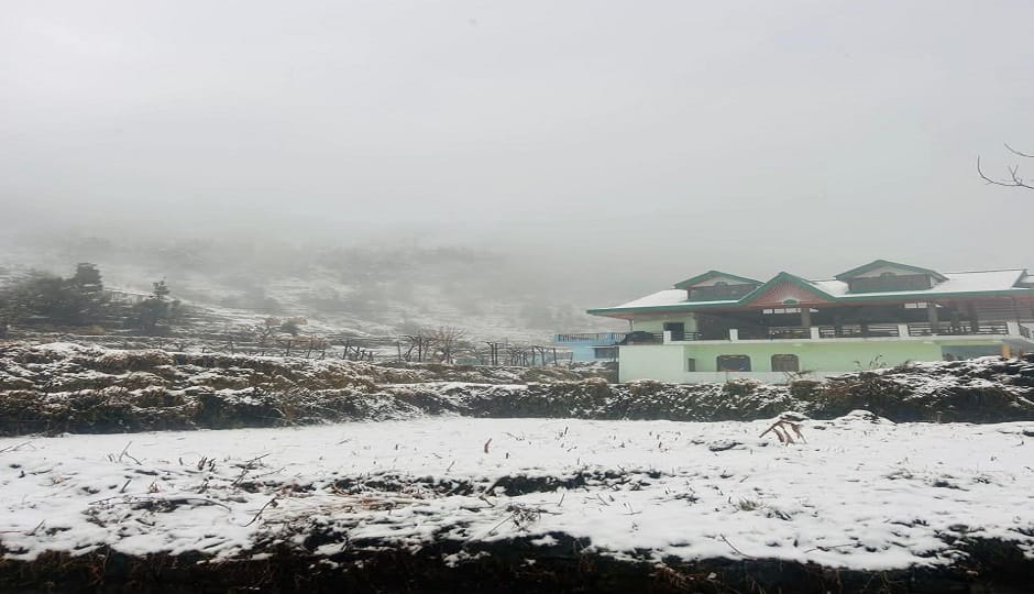 Second snowfall of the season in the high altitude areas of Kapkot, cold increases
