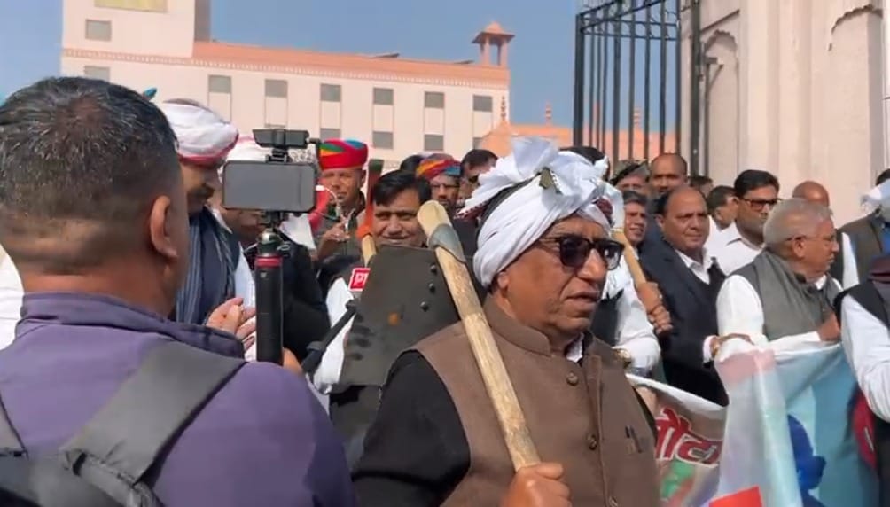LPG Shortage: Congress Walks Out of Rajasthan Assembly Over LPG Price Hike, Demands Subsidy Relief