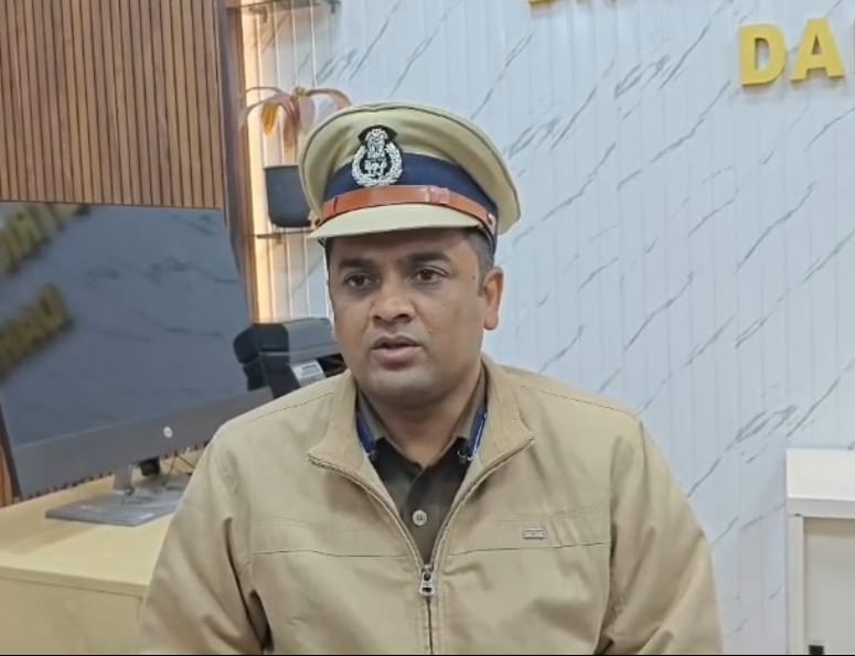 Abusive inspector suspended darbhanga news