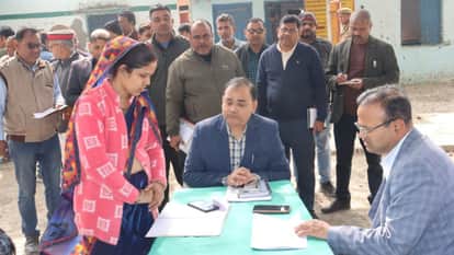 Allegations of charging 100 rupees farmer registration DM orders FIR against CSC operators