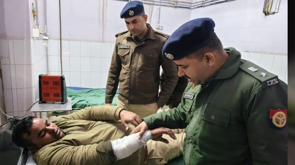 Raj Chauhan Murder Accused Mansuri Killed After three Hour Gunfight