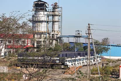 Indore: Uka's toxic waste was incinerated six months ago, now 900 tonnes of it is being buried forever.